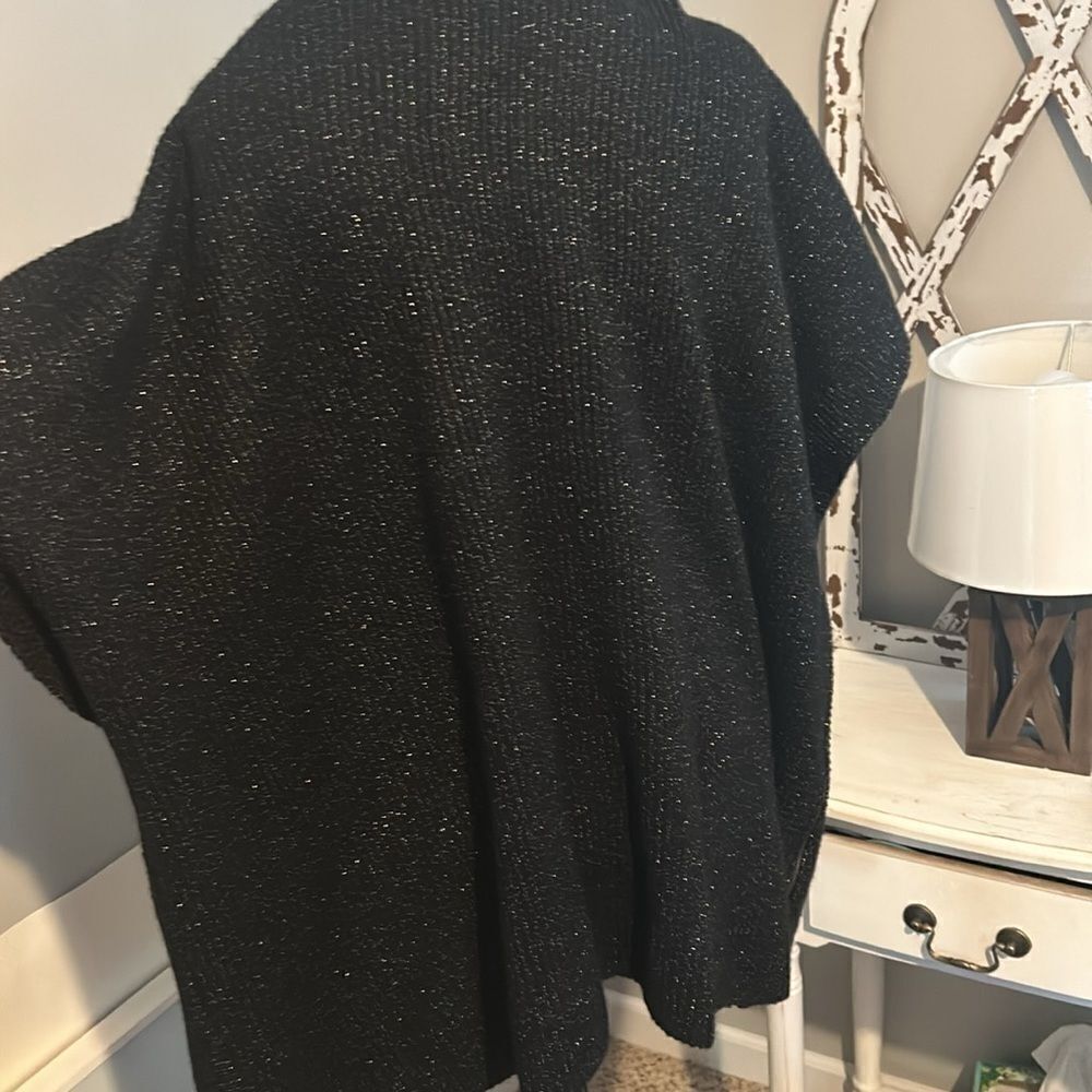 Cabi 4064 Luxury Charcoal Black Sparkle Side Zipper Poncho Sweater Size XS/S - Picture 8 of 8